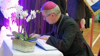 biskup jan watraba 2018